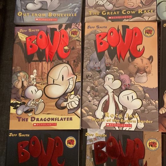 BONE Graphic Novel Series - Picture 4 of 7